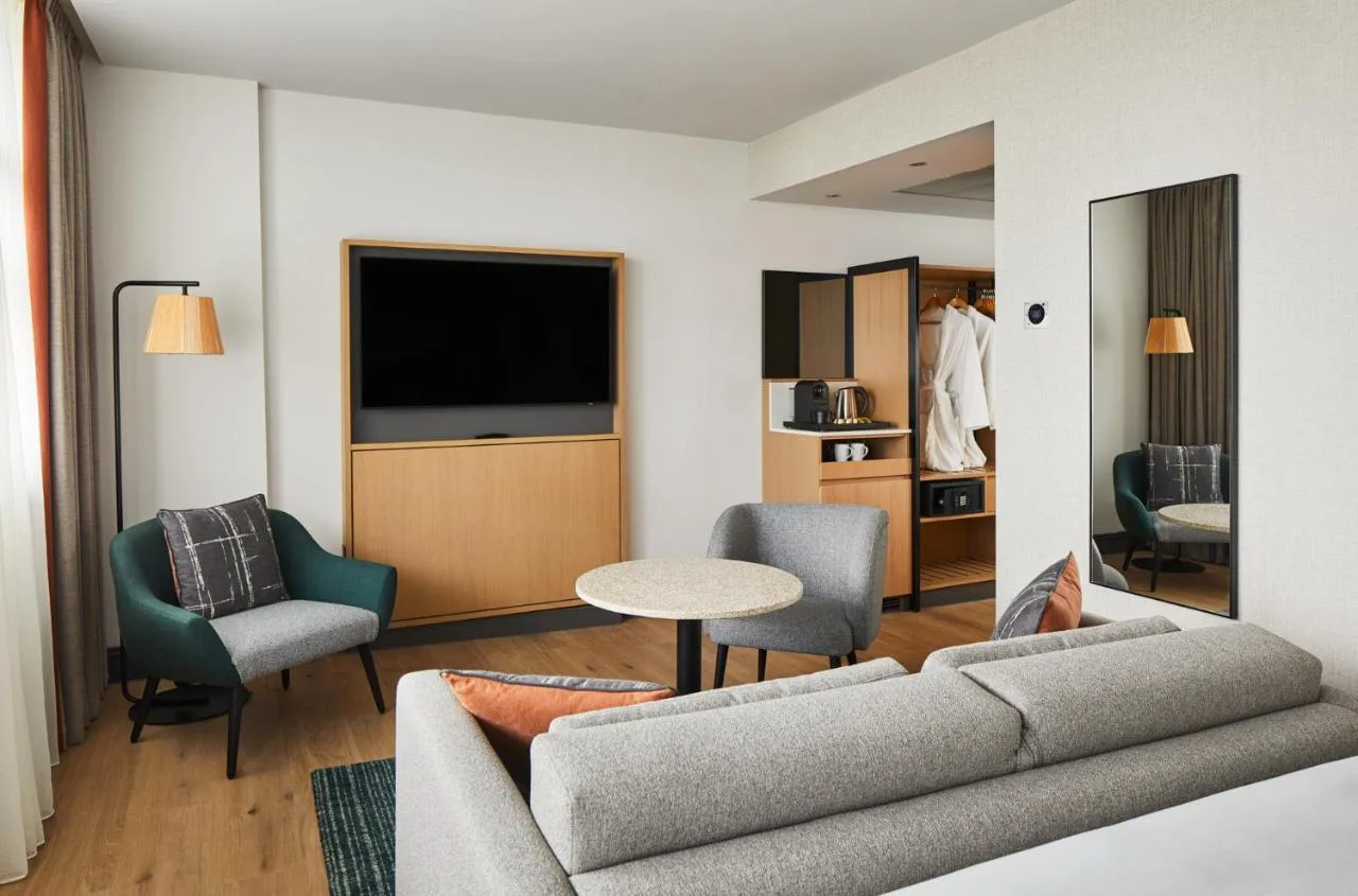 Executive King Room with MClub Lounge Access